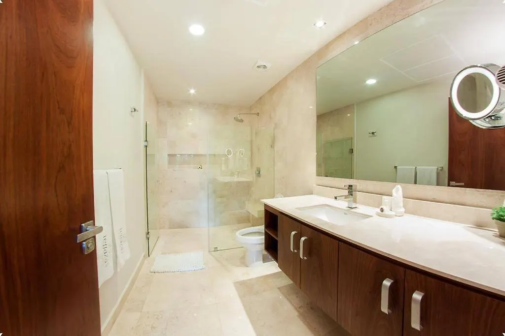 Luxury Condo Between 5Th Avenue And The Beach Playa del Carmen Apartman