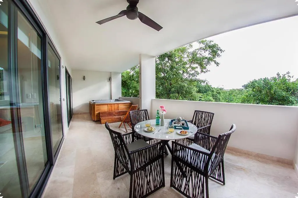 Apartman Luxury Condo Between 5Th Avenue And The Beach Playa del Carmen