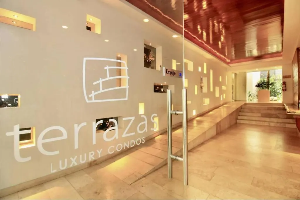 Luxury Condo Between 5Th Avenue And The Beach Playa del Carmen Apartman